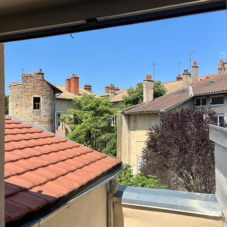 Le Cocon Maconnais Pour Deux Apartment Exterior photo